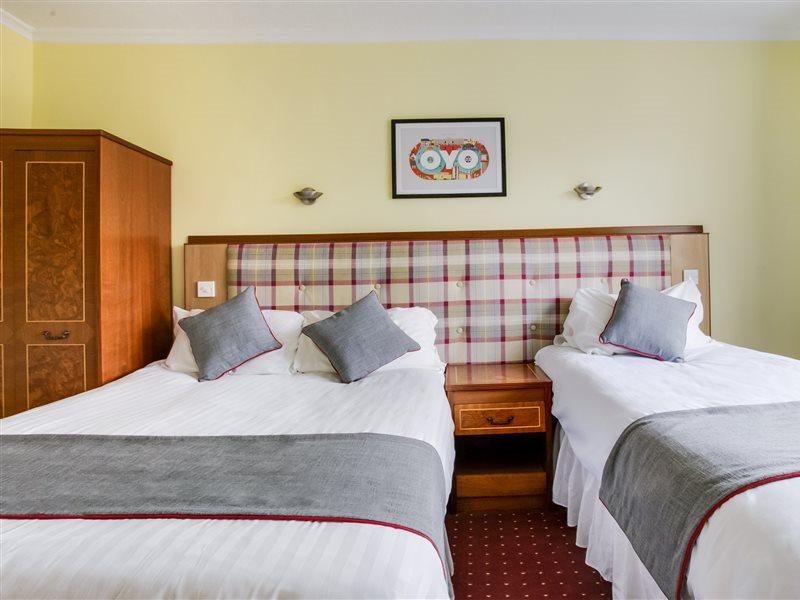 Oyo Glenpark Hotel, Ayr Central Exteriör bild
