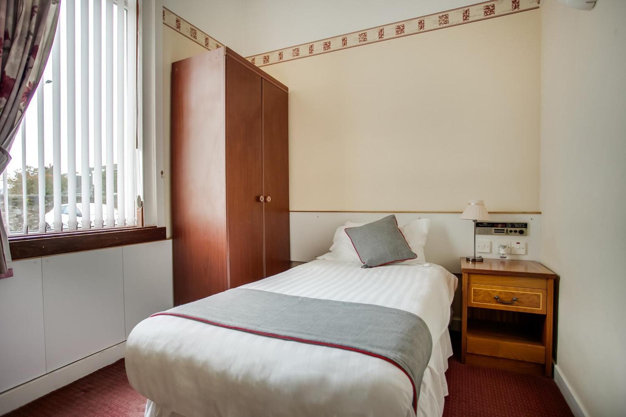 Oyo Glenpark Hotel, Ayr Central Exteriör bild